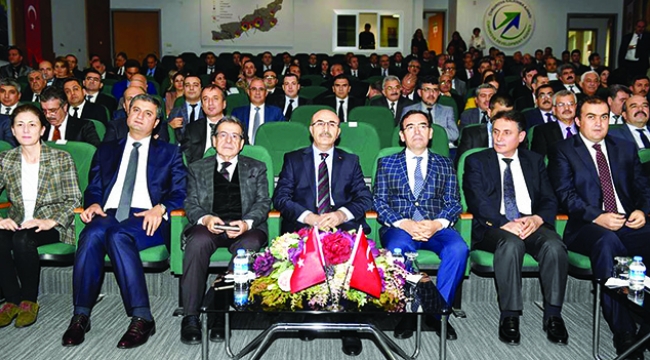 ‘Fikirlerin oluşmasında, kurum  amirlerine büyük görev düşüyor’