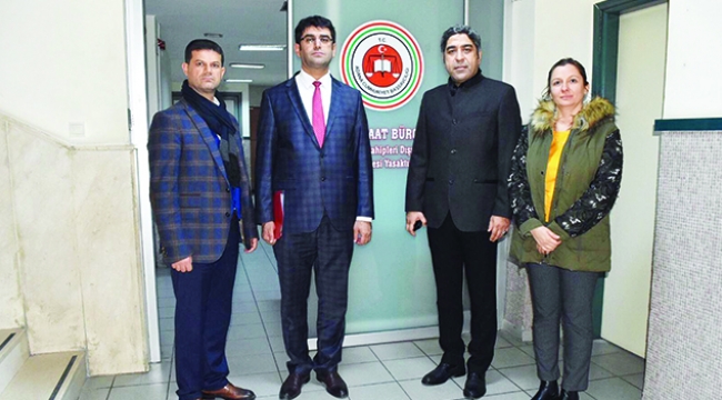‘Herkes savunmaya hak ettiği saygıyı göstermek zorundadır’