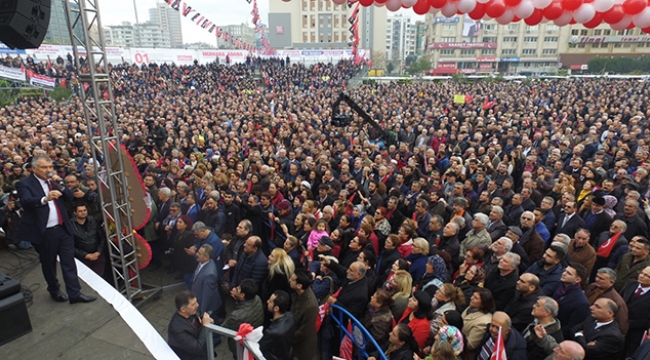 Karalar Adana’yı salladı!