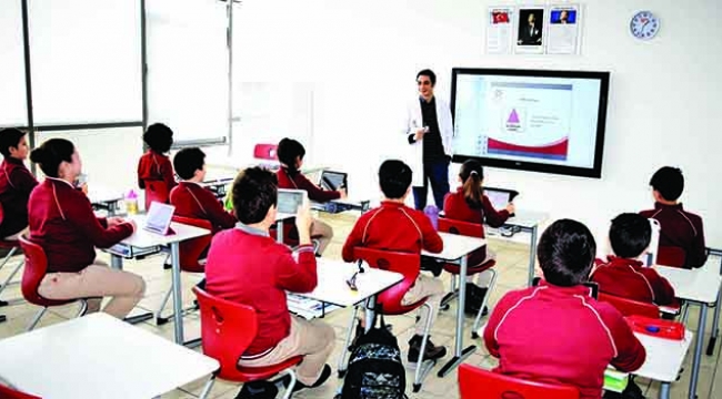 ‘Kızlar erkek öğrencilere göre daha başarılı’