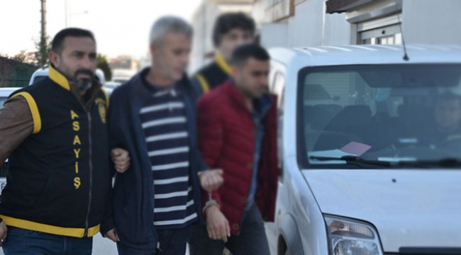 Köye gitmek için beton mikseri çaldılar