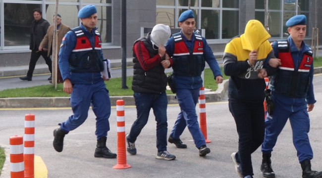 Rögar kapaklarını çaldılar satmak isterken yakalandılar