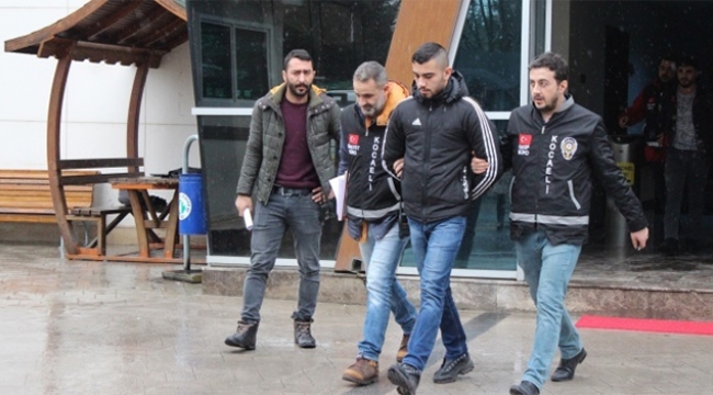 Senin yüzünden kaza yaptım dedi başına çekiçle vurdu