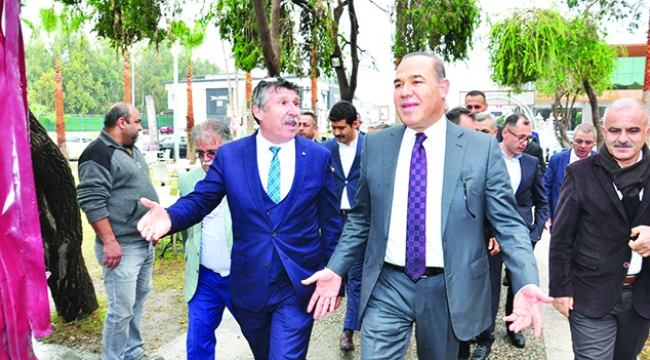 Sözlü'den mobilyacılara destek ziyareti