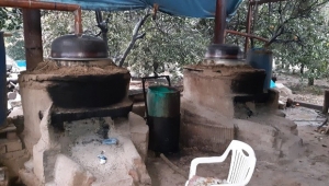 Adana'da 2 bin litre kaçak içki ele geçirildi