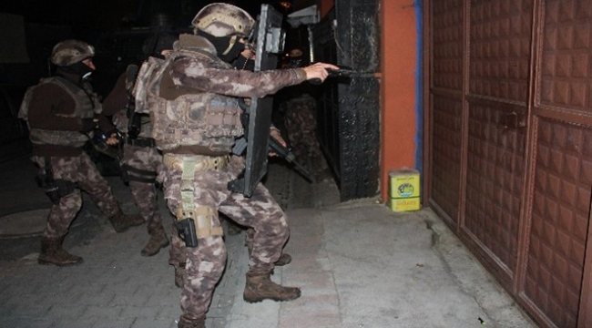 Adana'da terör örgütü operasyonu: 13 gözaltı
