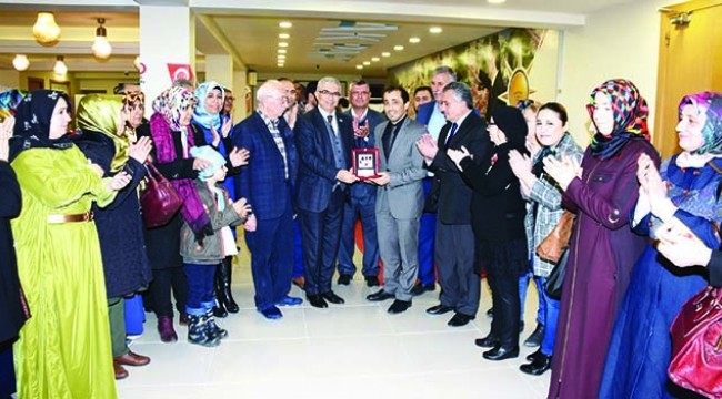 AK Parti teşkilatından kan bağışı kampanyası