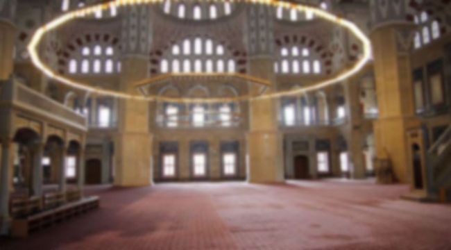 Camiye bombalı saldırı ölü ve yaralılar var