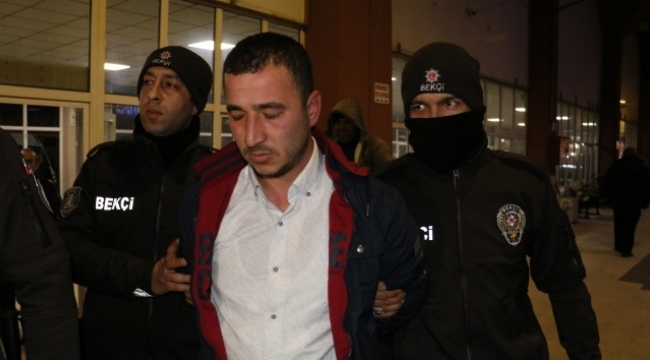 "Canlı bombayım kendimi patlatacağım"