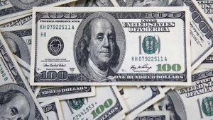 Dolar son 2 ayın en düşük seviyesine geriledi