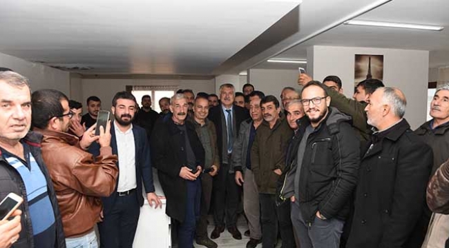 Karalar bir günde 18 etkinliğe katıldı