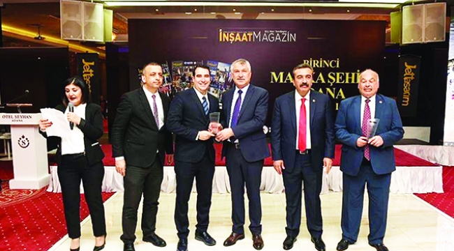 Marka şehir panelinde Halil Avcı’ya  marka ödülü