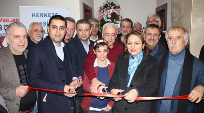 Sosyal Hizmet Emekçileri Sendikası yeni binasında