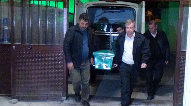Tartıştığı anne ve babasını tüfekle öldürdü