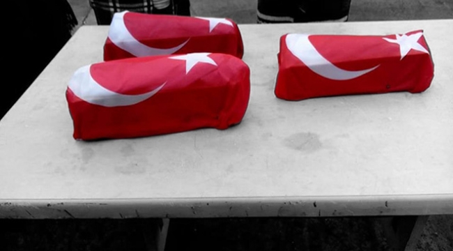 Üçüz bebekler son yolculuklarına uğurlandı