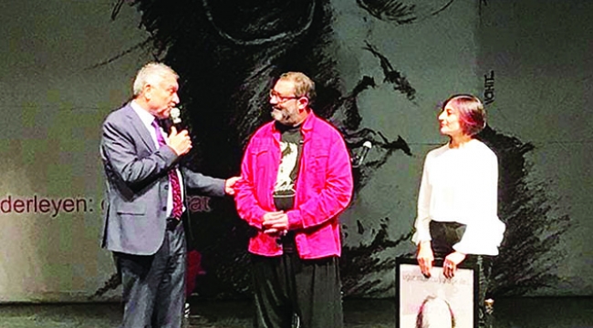Uğur Mumcu’ya aşk ile