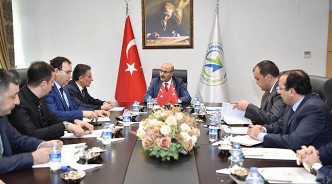 Vali Demirtaş kaymakamlarla bir araya geldi