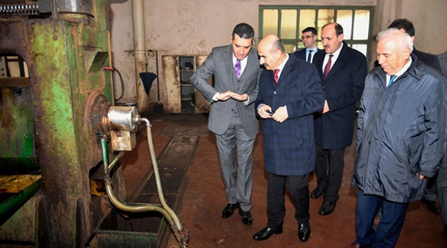 Vali Demirtaş üretim  tesislerini ziyaret etti