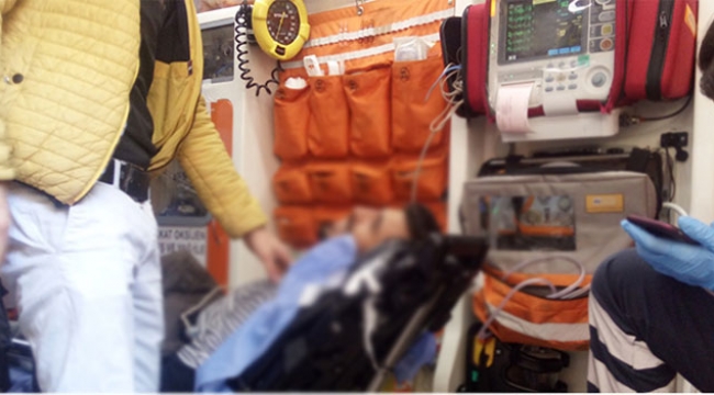 Yabancı uyruklu şahsı uyuşturucu verip dolandırdılar