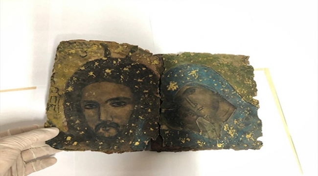 800 yıllık İbranice kitap ele geçirildi