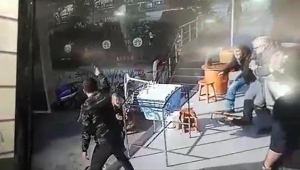 Adana'da kanlı bıçaklı kavgada, ortalık birbirine girdi