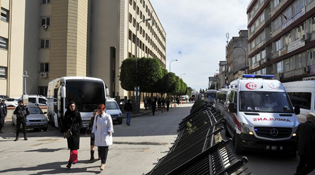 Adliye önünde trafik rahatlatılıyor