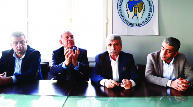 DİSK, Akay’ı bağrına bastı