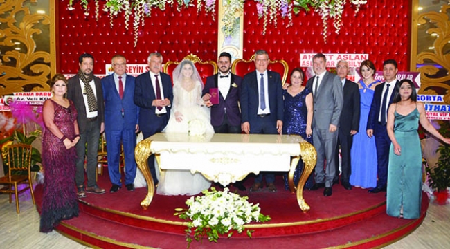 İşadamı Ayhan Şirin kızını evlendirdi
