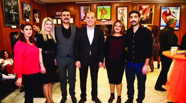 Ressam Gökçen Tuştaş'tan muhteşem sergi