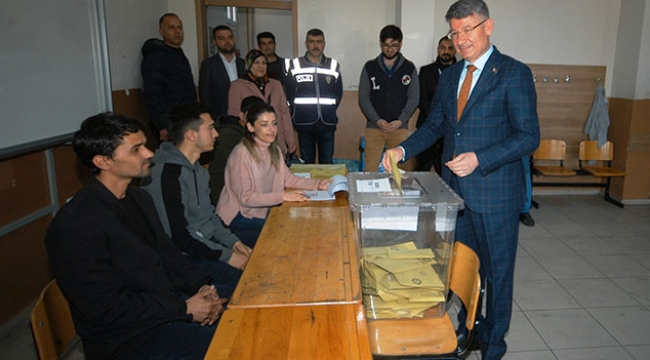Fikret Yeni oyunu kullandı