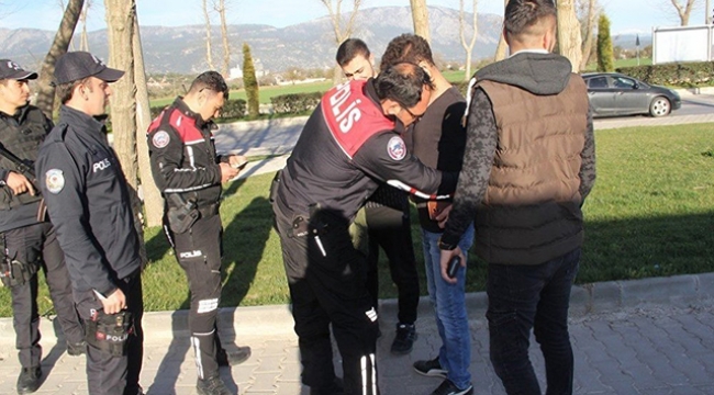 İçişleri Bakanlığı: 81 ilde eş zamanlı operasyonla 2 bin 423 şahsı yakaladı