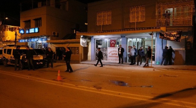Kavgayı ayırmak isterken ağır yaralandı