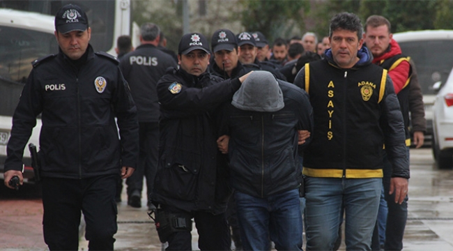 Sahte müdür gerçek müdürü dolandırdı
