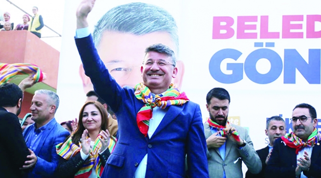 Seyhan ''Fikret Yeni'' sesleriyle yankılanıyor
