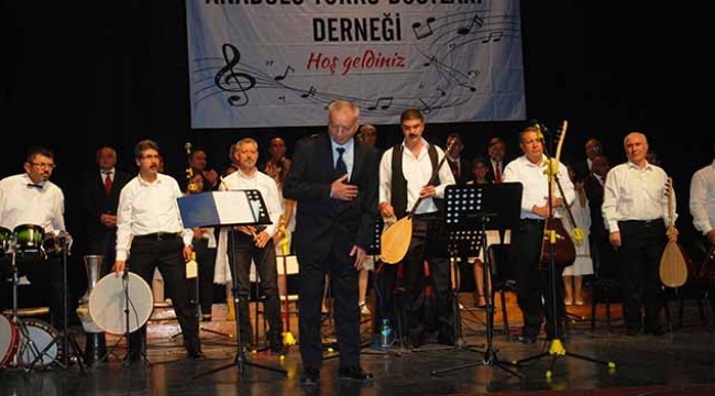 Baba yazdı oğlu okudu