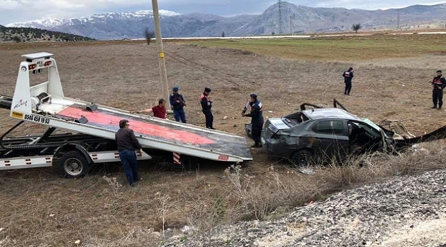 Feci trafik kazası: 3 ölü 2 yaralı