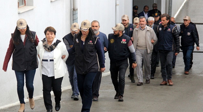 HDP İl Başkanlığında Öcalan posteri