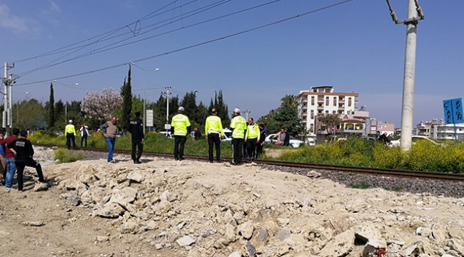 Korkunç kaza: Telefonla konuşurken tren çarptı