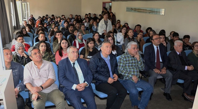 Köy Enstitülerinde uygulanan ilkleri anlattı
