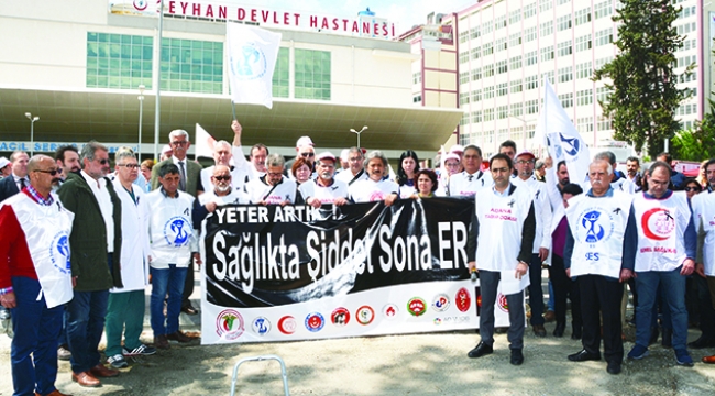 Sağlık çalışanları ‘Beyaz Eylem’ yaptı