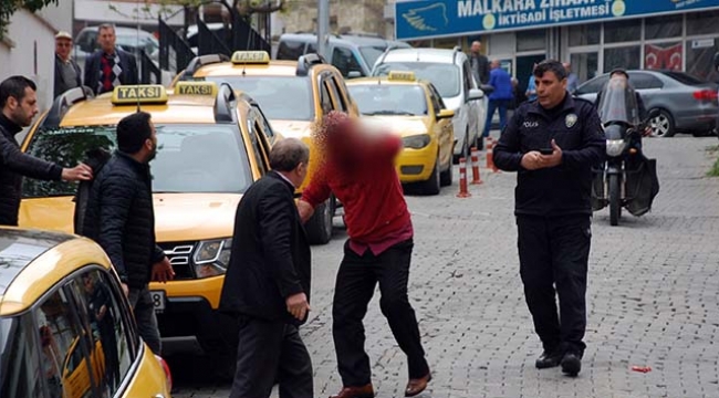 Şehrin göbeğinde korkutan kavga: kanlar içinde kaldı