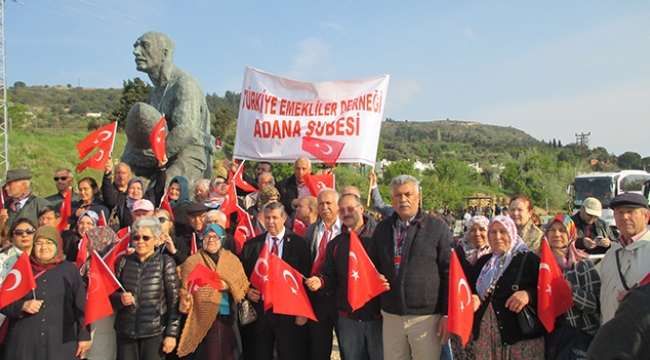 TÜED’den şehitlere “Minnet” ziyareti
