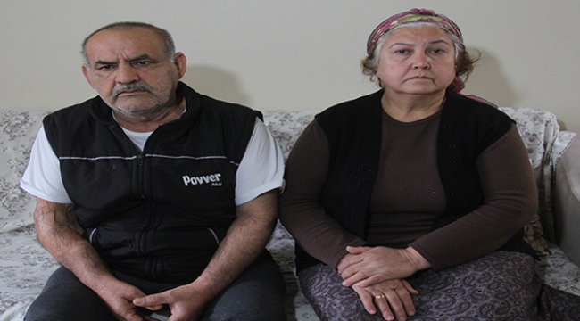 Yaşlı çifti dolandırıp dalga geçtiler