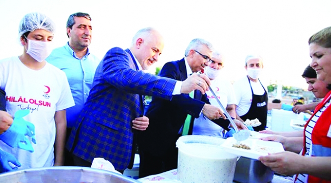 5 bin kişi Taşköprü iftarında buluştu