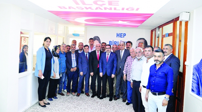 AK Parti’li vekillerden yoğun ziyaret mesaisi