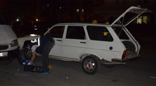 Aracı durdurup kurşun yağdırdılar