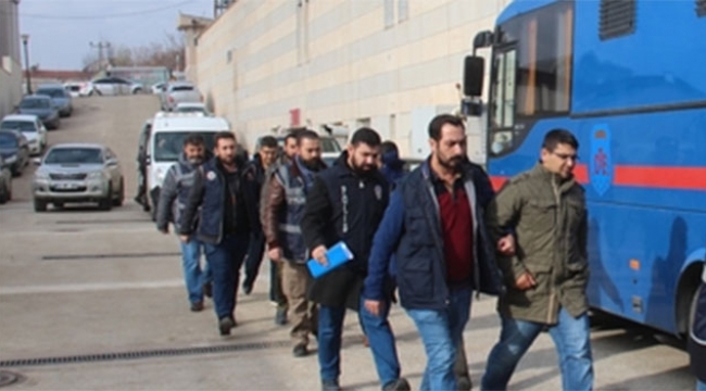 FETÖ'den alınan 6 asker adliyede