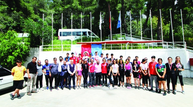 Okullarda kürek heyecanı dindi