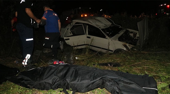 Otomobil şarampole devrildi ölü ve yaralılar var