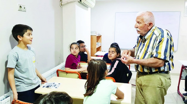 Yüzde Yüz Eğitim Merkezi öğrencileri hayata hazırlıyor